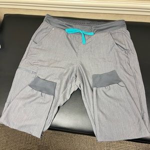 FIGS zamora joggers petite